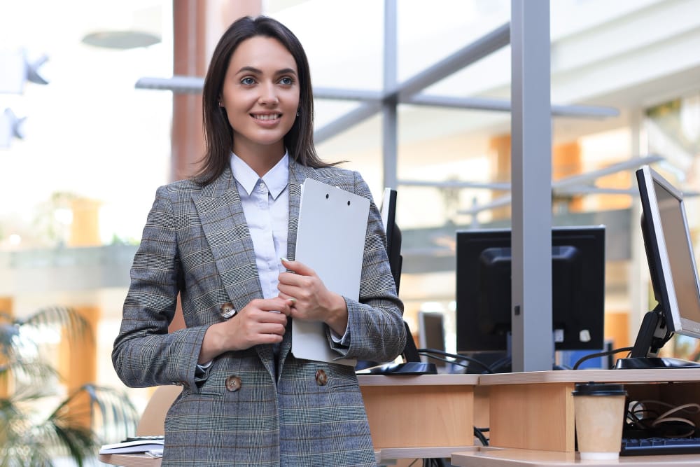 Jobs in Qatar for Females: No Experience Needed